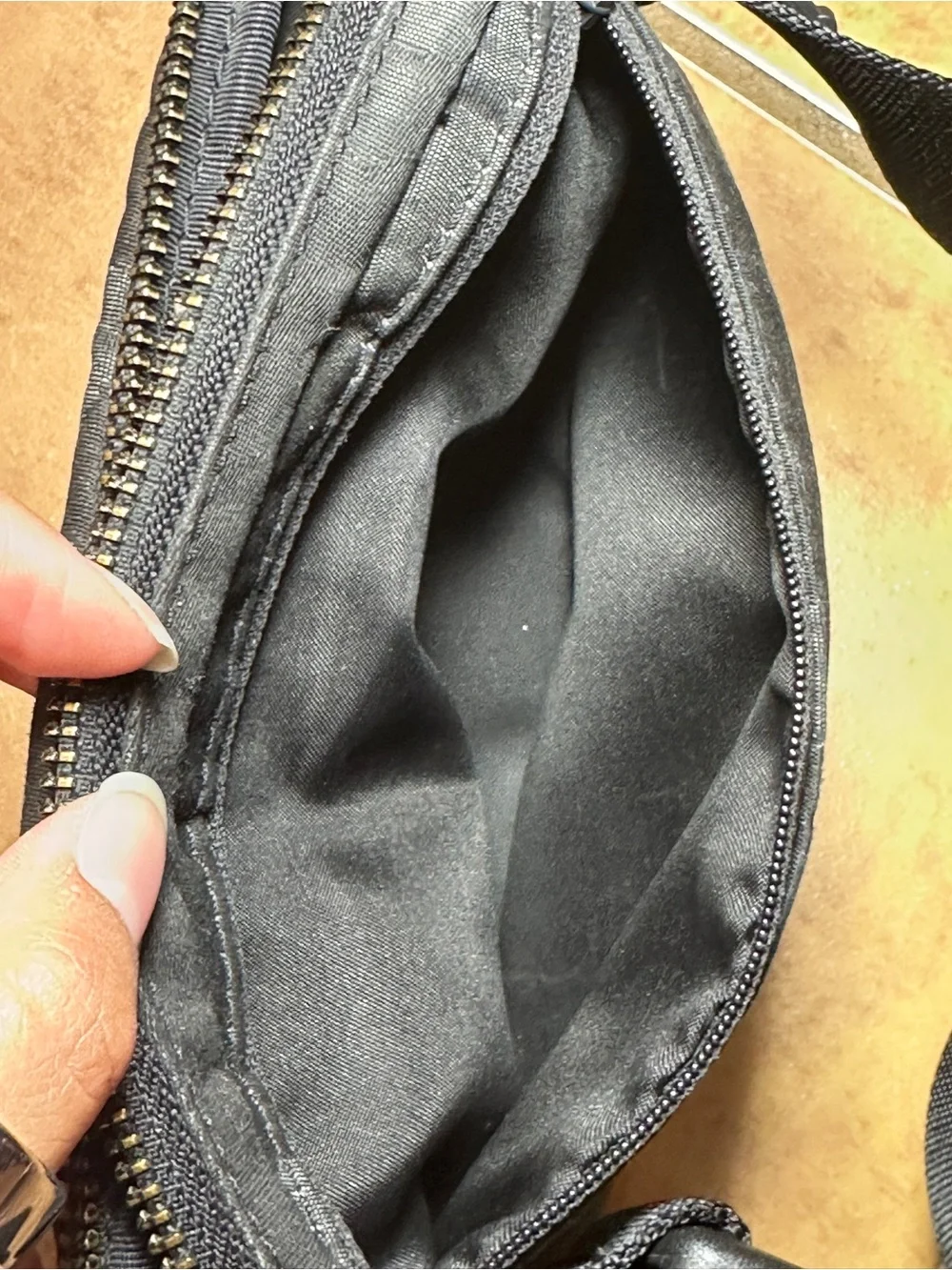 lululemon athletica Black Camo Everywhere Belt Bag - Picture 5 of 5